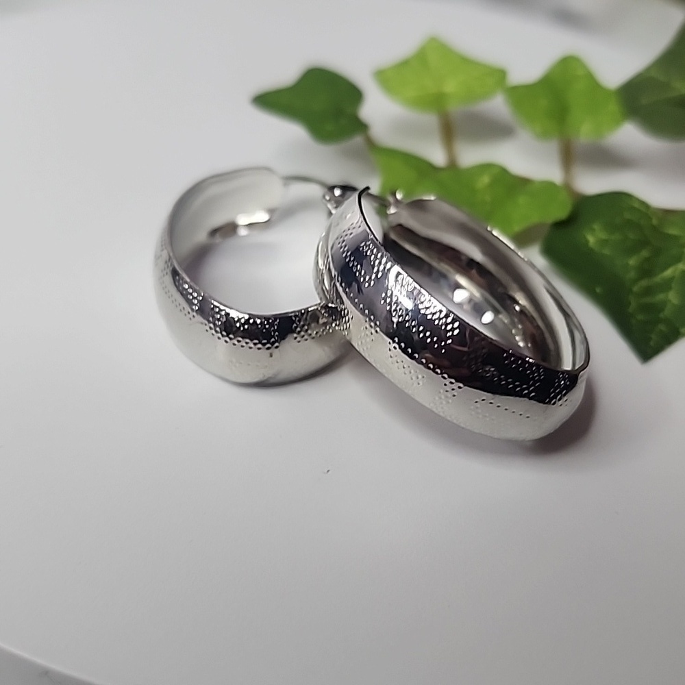 White Gold Wide Oval Hoop Earrings Greca / Greek Key Design